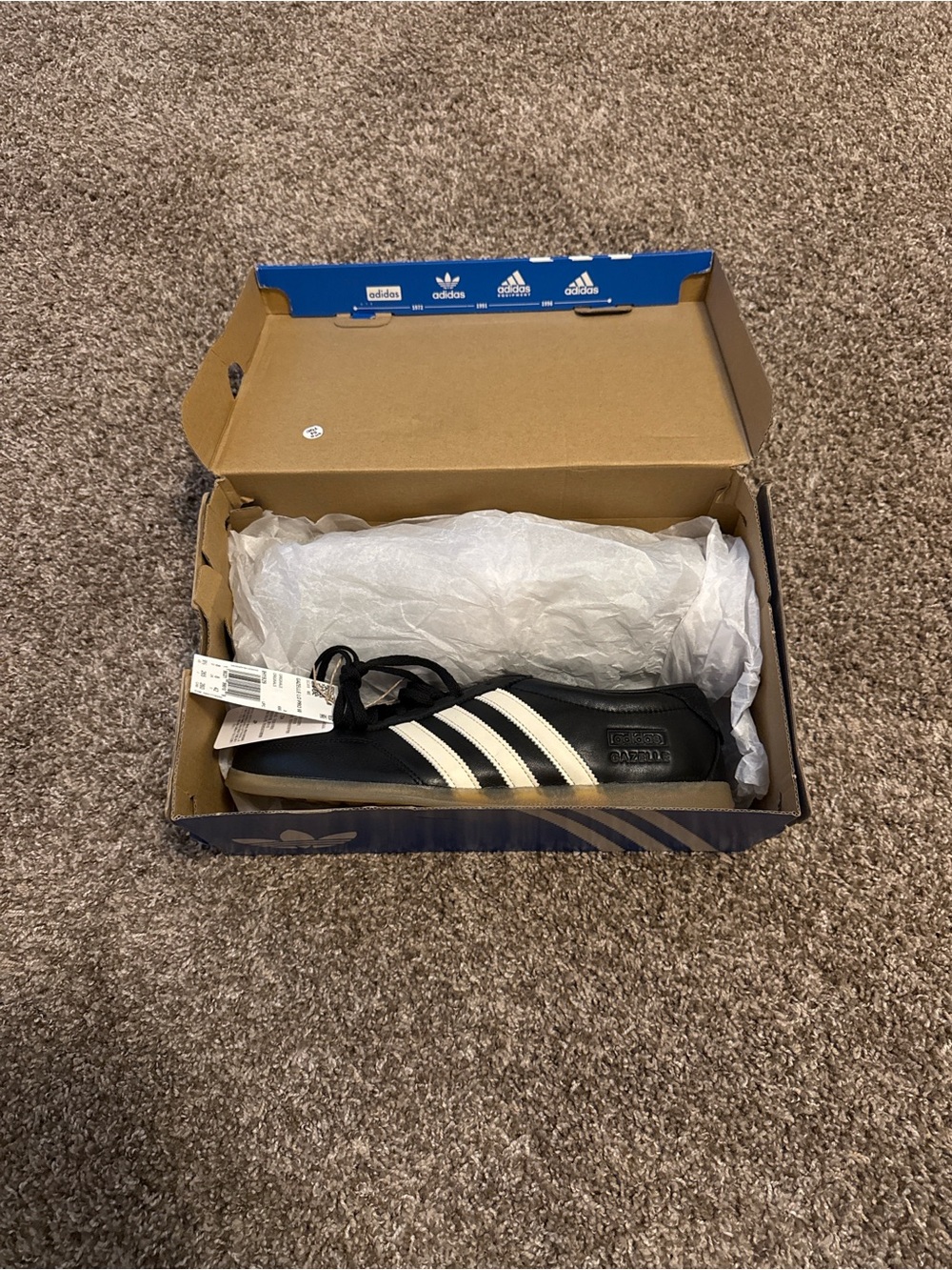 Women’s Adidas Gazelle lo pro